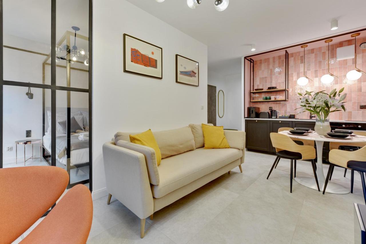 Aura III Apartments & Free Parking By Downtown Apartments Gdańsk Exteriör bild