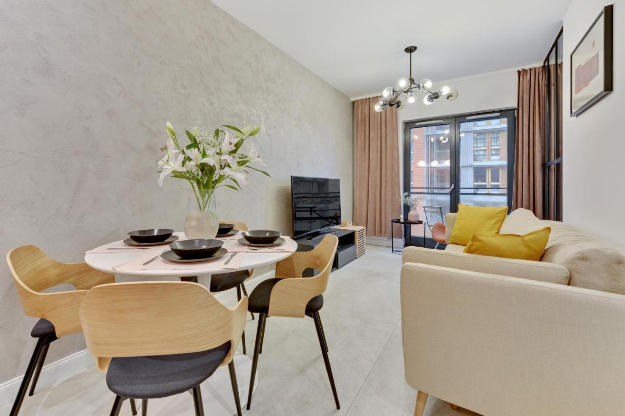 Aura III Apartments & Free Parking By Downtown Apartments Gdańsk Exteriör bild