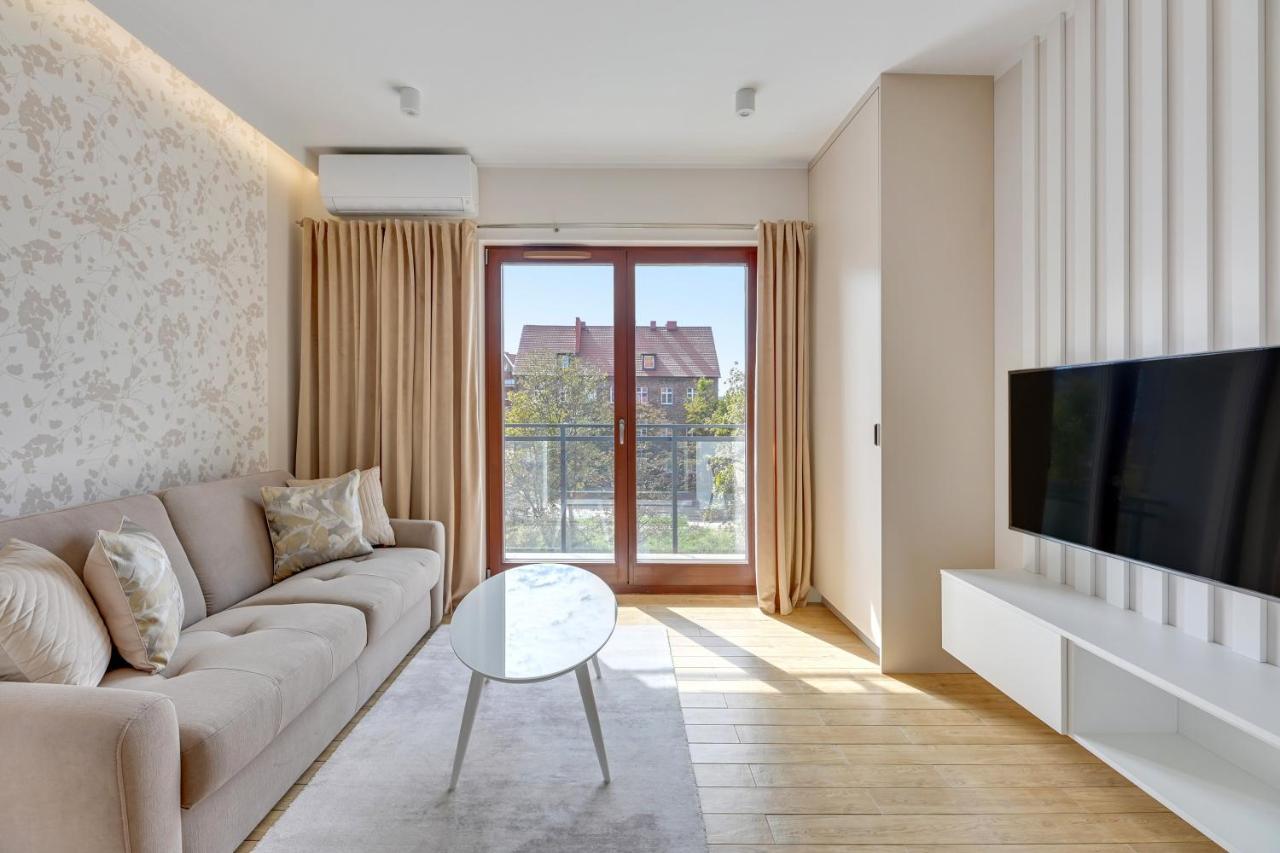 Aura III Apartments & Free Parking By Downtown Apartments Gdańsk Exteriör bild
